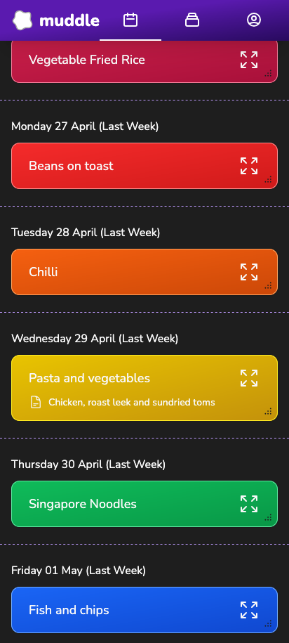 Muddle calendar in dark mode showing a week of planned meals